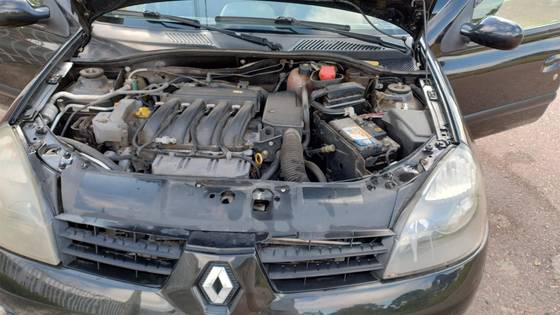 RENAULT CLIO 1.6 PRIVILÉGE SEDAN 16V FLEX 4P MANUAL